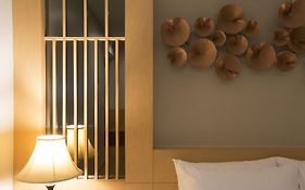 Civilize Hotel
